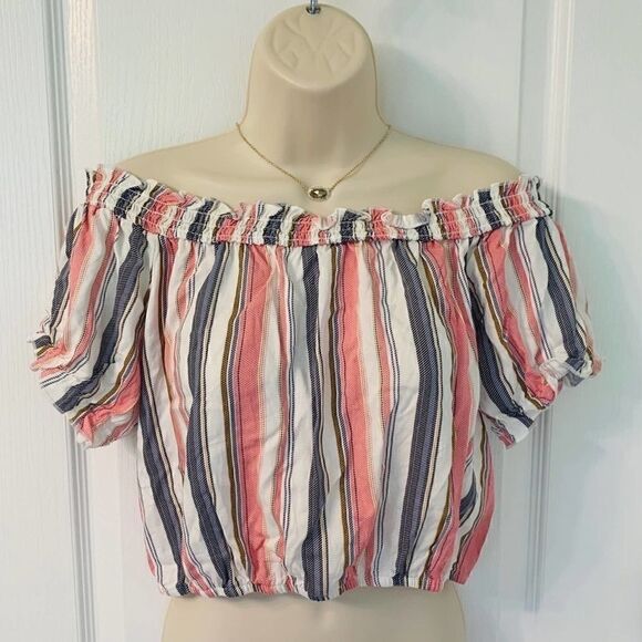 Ten Sixty Sherman Smocked Off Shoulder Crop Top 🔥 - Picture 5 of 7